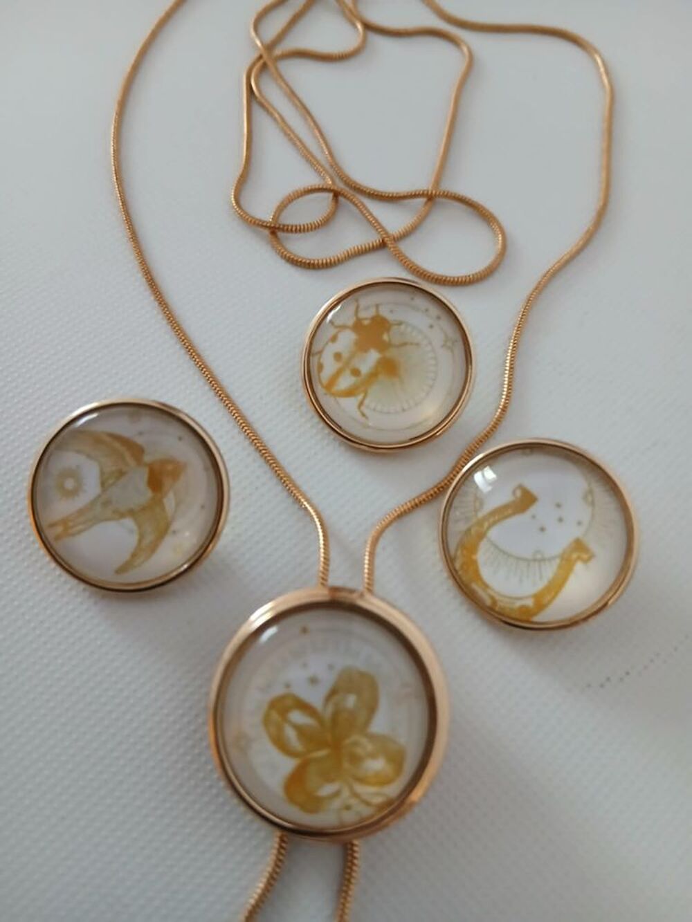  Sautoir porte bonheur 4 boutons interchangeables N&deg;1414 Bijoux et montres