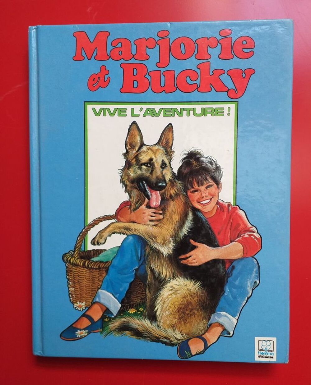 MARJORIE et BUCKY Vive l'aventure (8 titres) Hemma &eacute;ditions Livres et BD