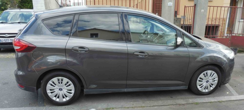 C-max C-MAX 1.5 TDCi 120 S&S Business Nav 2015 occasion 93430 Villetaneuse