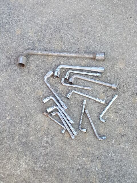 Lot de cles a pipe 15 Rethel (08)