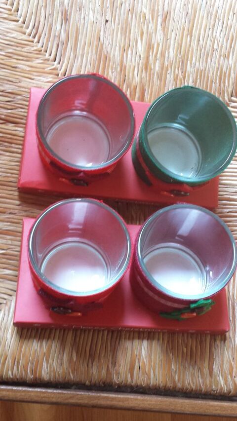 4 pots identiques en verre d�cor�s pour no�l 0 M�rignies (59)