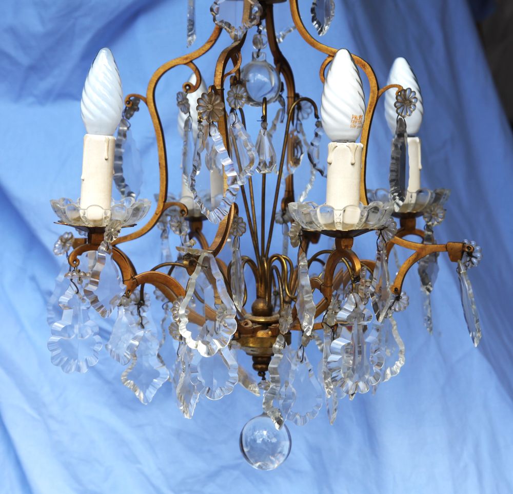 LUSTRE ANCIEN LAITON ET PAMPILLES E EN CRISTAL Décoration
