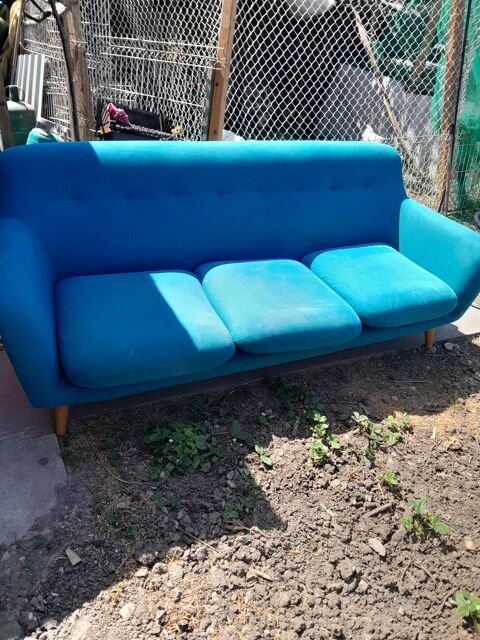 Canapé 3 place possible de livrer 100 Garges-lès-Gonesse (95)
