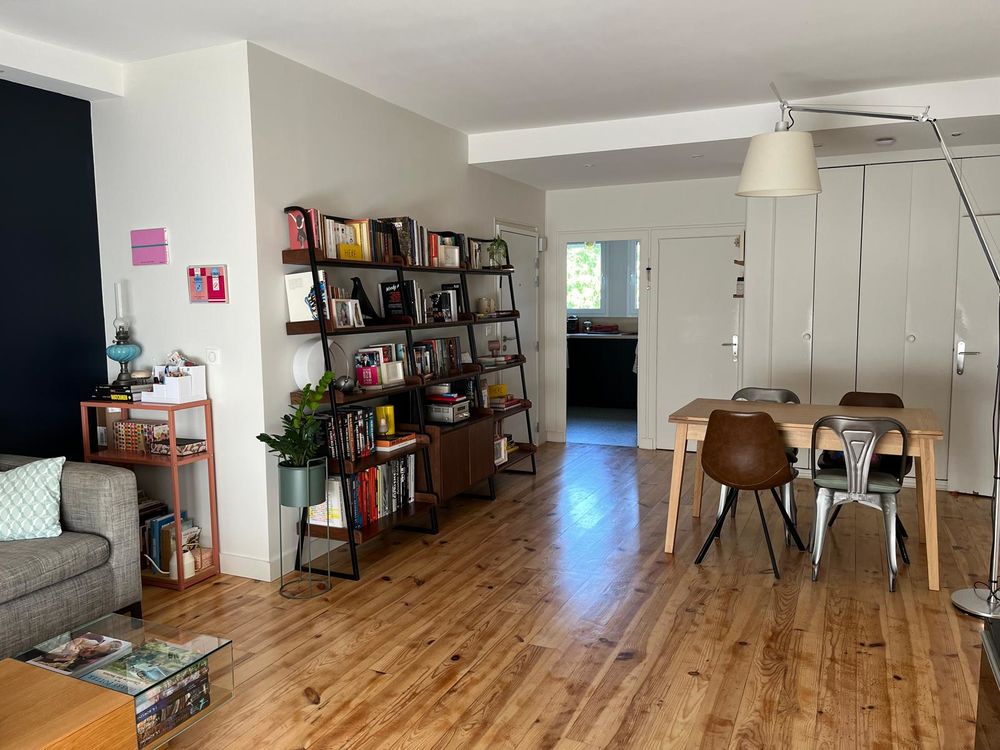 Vente Appartement BORDEAUX CHARTRONS - T4 entièrement rénové, garage/buanderie Bordeaux