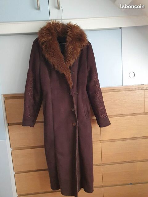 MANTEAU LONG MARRON EN DAIM 30 Saint-Genis-de-Saintonge (17)