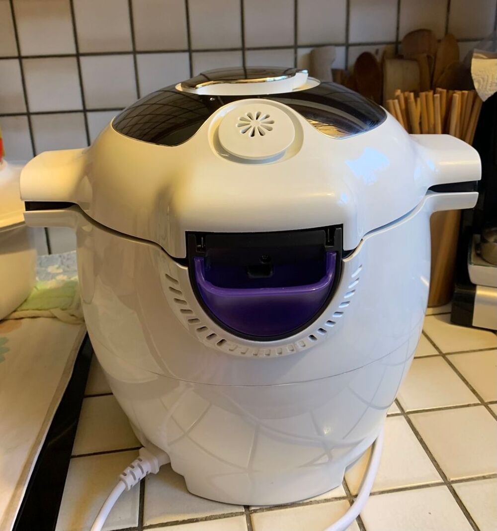 Cookeo + 1600W Electroménager