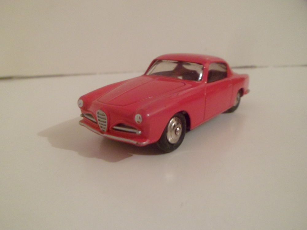 ALFA ROMEO 1900 SPRINT ? 1/43 DINKY ATLAS voiture miniature 