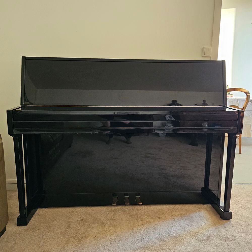Piano droit noir brillant Instruments de musique