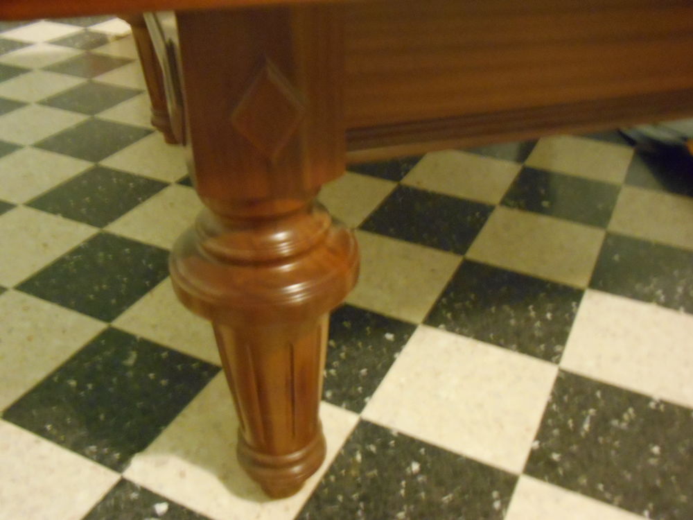 Billard fran&ccedil;ais de comp&eacute;tition "CHEVILLOTTE" + accessoires Jeux / jouets
