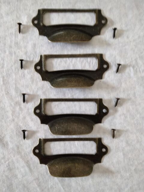 4 poignes porte-tiquettes. 12 Vierzon (18)