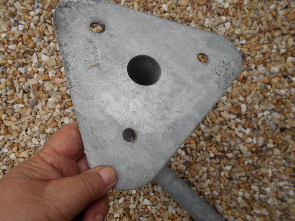 support parabole Bricolage