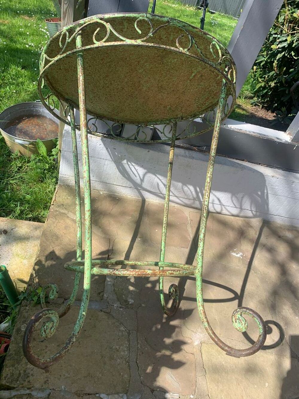 table/gu&eacute;ridon vintage de jardin/balcon Jardin