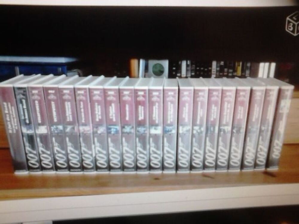 Les 21 casettes VHS de James Bond 007
DVD et blu-ray