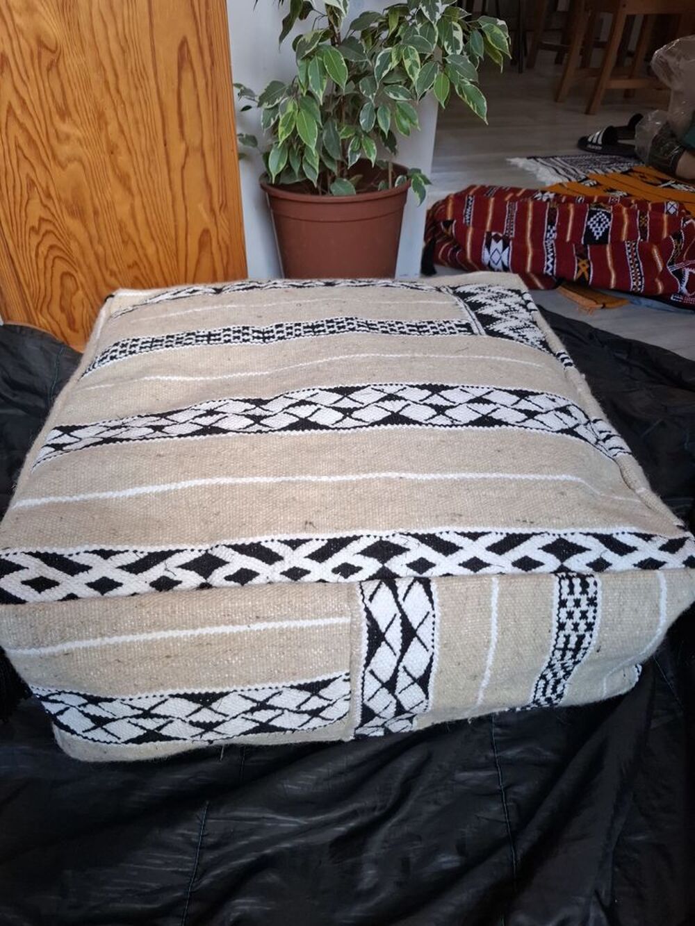 Lot 2 Poufs Berb&egrave;res Kilim 60x60 ? Rouge &amp; &Eacute;cru ? Fait Main Décoration