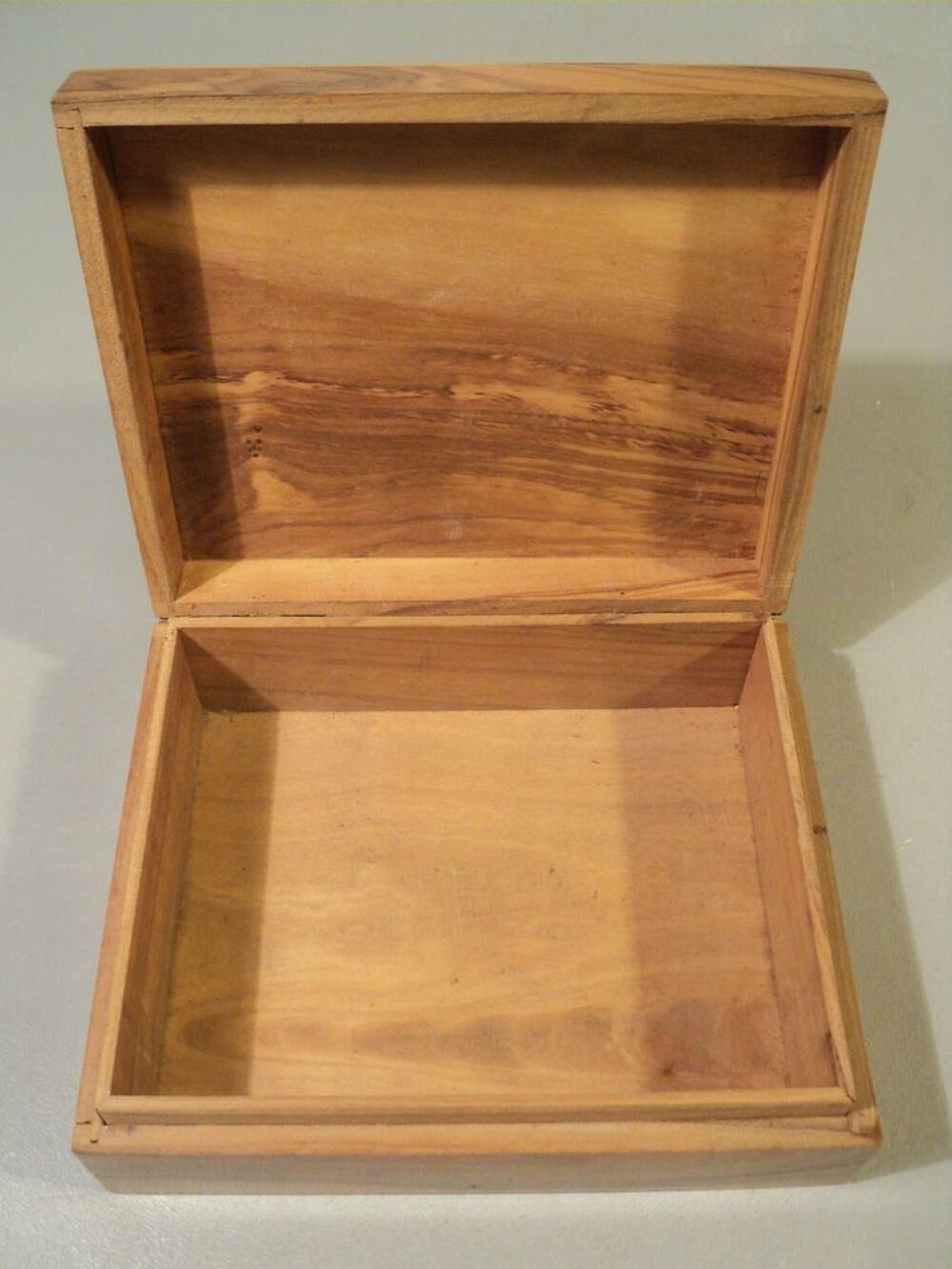 Ancienne Boite Saint-Rapha&euml;l Bois Peint Violettes &amp; Mimosa 