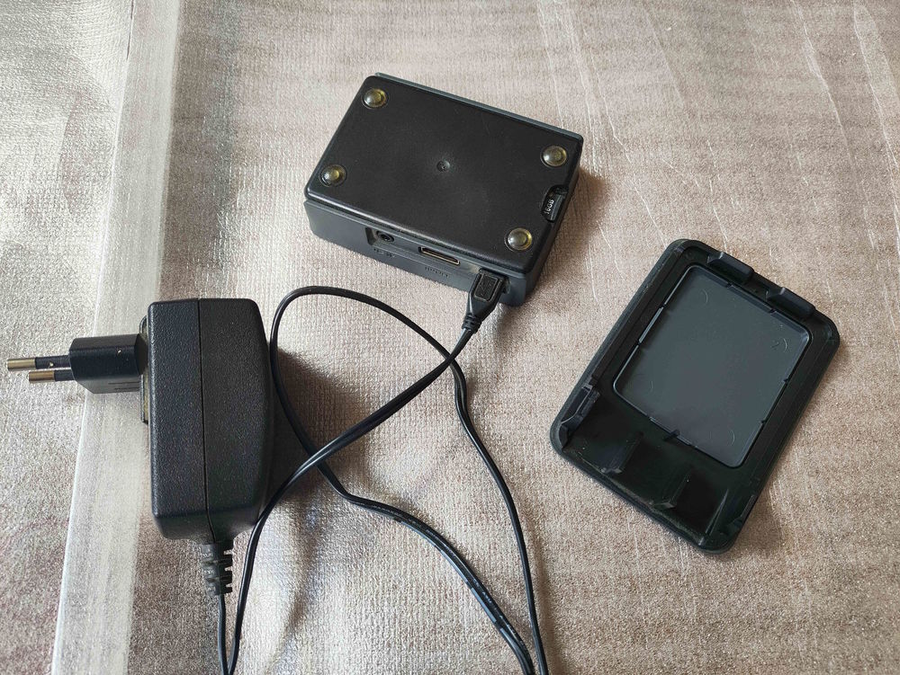 Raspberry 3 + boitier + alimentation Matériel informatique