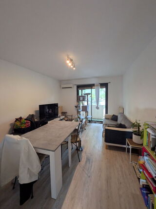  Appartement à louer 2 pièces 51 m² Narbonne