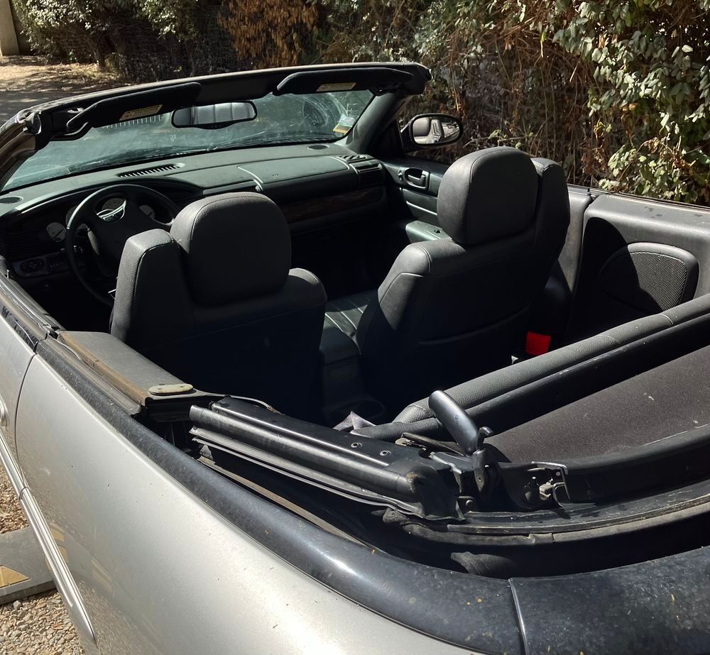 Sebring Cabriolet 2.7i V6 LX A 2004 occasion 30127 Bellegarde