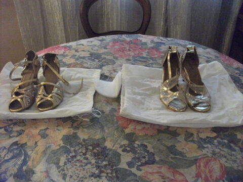 CHAUSSURES DE DANSE 50 Paris 20 (75)