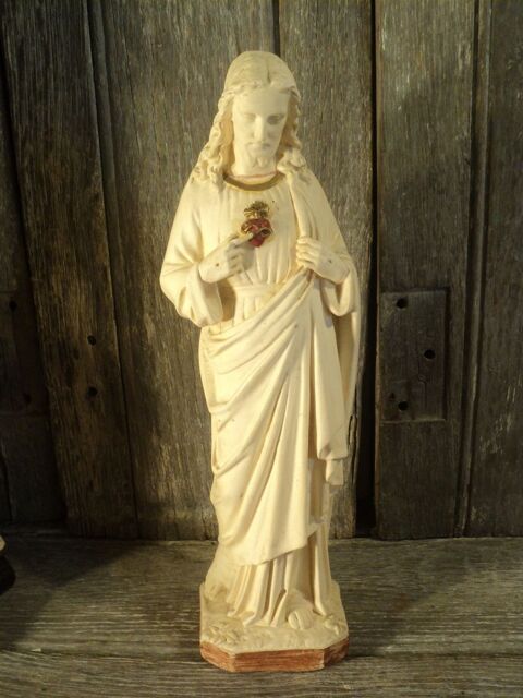 Statuette Ancienne Christ Sacr�-Coeur J�sus.
30 Loches (37)