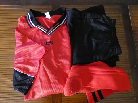 quipement maillot de foot 150 Pradines (42)