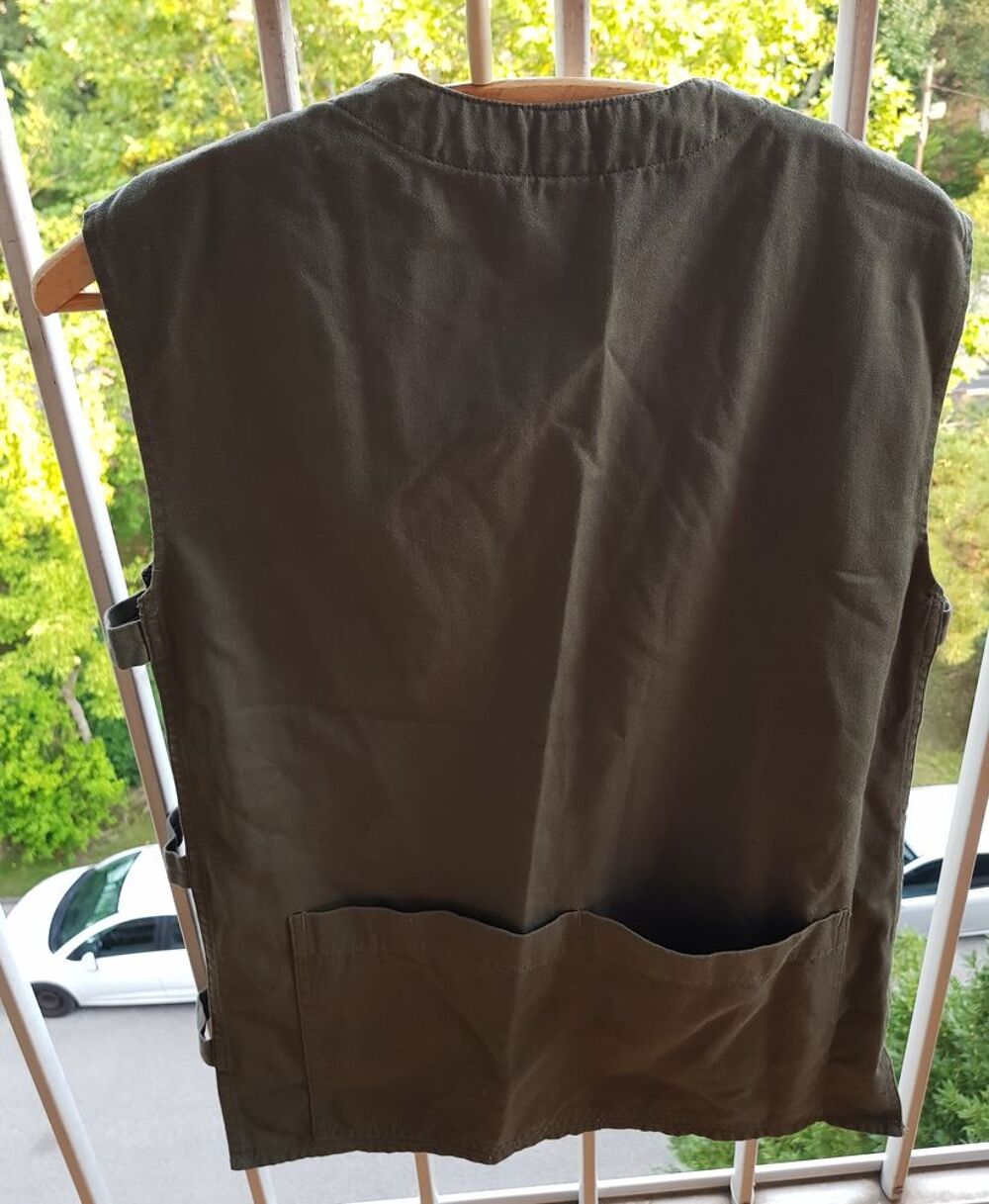 chemise GAO kaki vert arm&eacute;e taille 88 c c'est du S bon &eacute;tat Vêtements