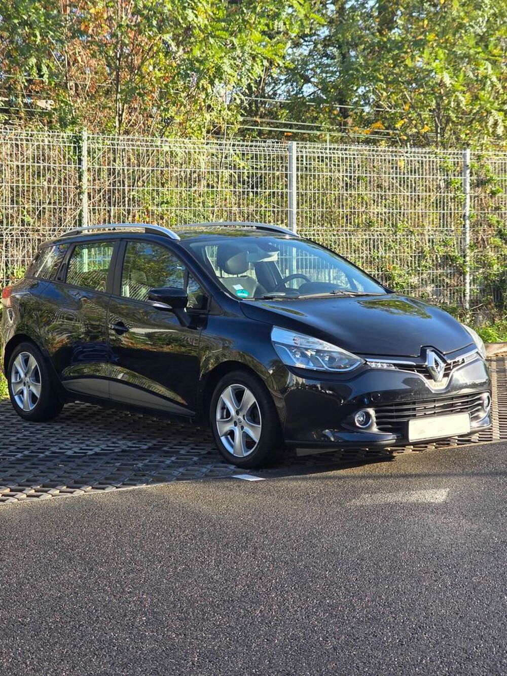 Clio IV Estate Clio Estate IV TCe 90 Energy eco2 Dynamique 2014 occasion 77420 Champs-sur-Marne