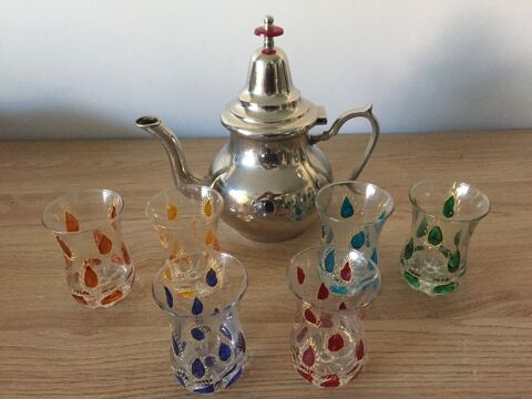 SERVICE A THÉ ORIENTAL MAGHREB THÉIÈRE + 6 VERRES DÉCORÉS 39 Marseille 11 (13)
