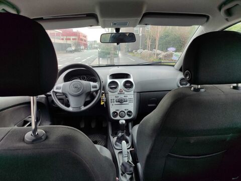 Opel Corsa 1.2 - 85 ch Twinport 150&egrave;me Anniversaire 2011 occasion Villeurbanne 69100