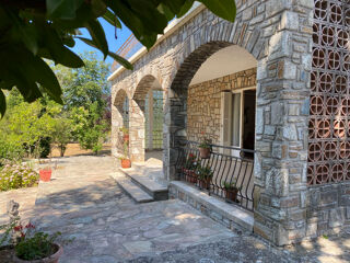  Propri�t�/ch�teau � vendre 12 pi�ces 291 m�