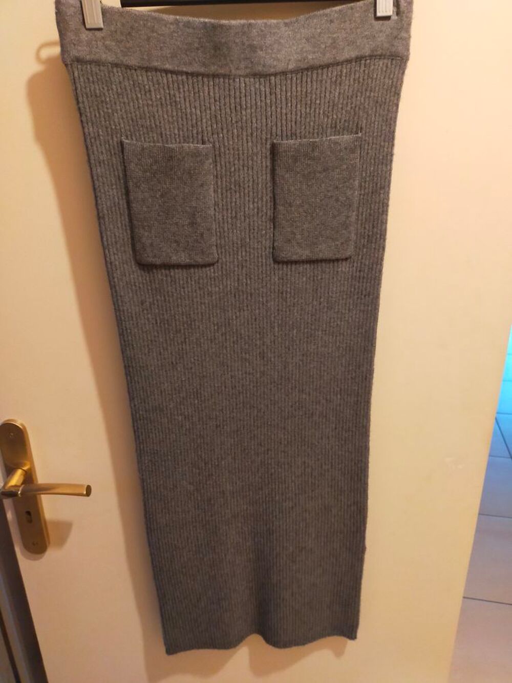 Jupe grise maille de la marque "1-2-3". Vêtements