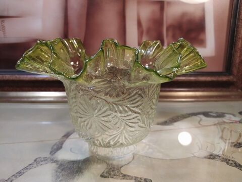 Grande Tulipe Lampe � P�trole Verre �maill� Bord Vert 120 Loches (37)