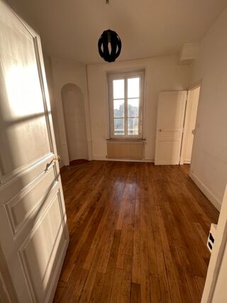  Appartement à louer 3 pièces 56 m²