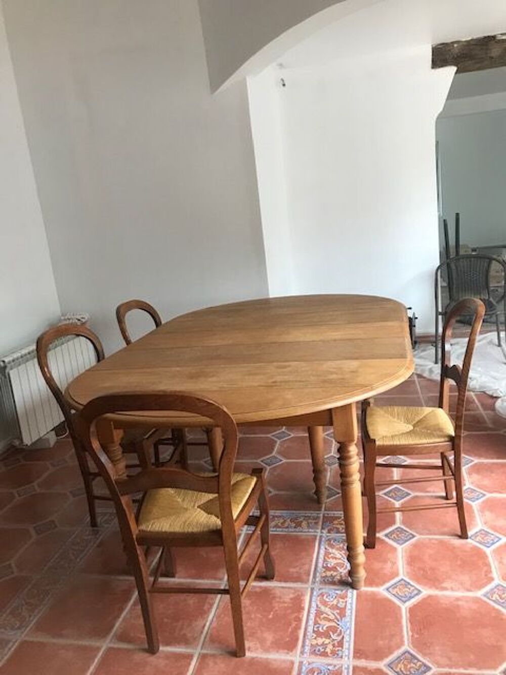 belle table &eacute;b&eacute;niste en ch&ecirc;ne massif modulable en taille Meubles