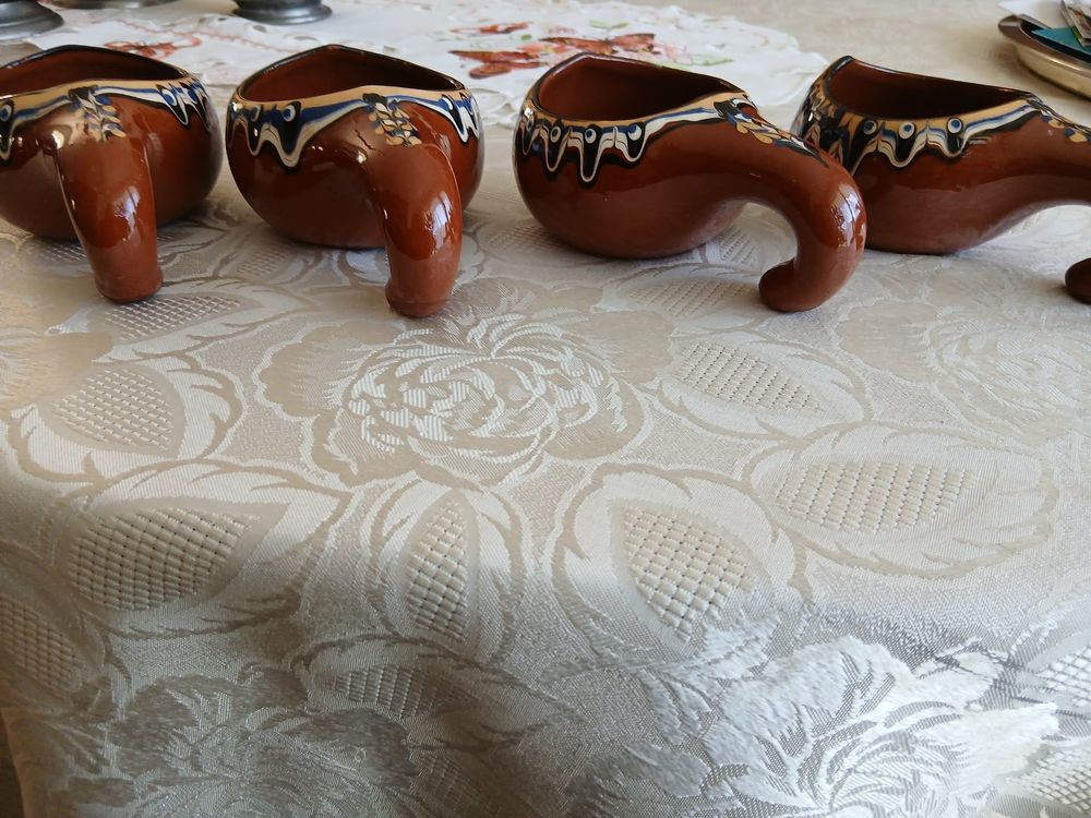 Quatre caquelons anciens gr&egrave;s fa&iuml;enc&eacute; marron fonc&eacute; N&deg;1458 Cuisine