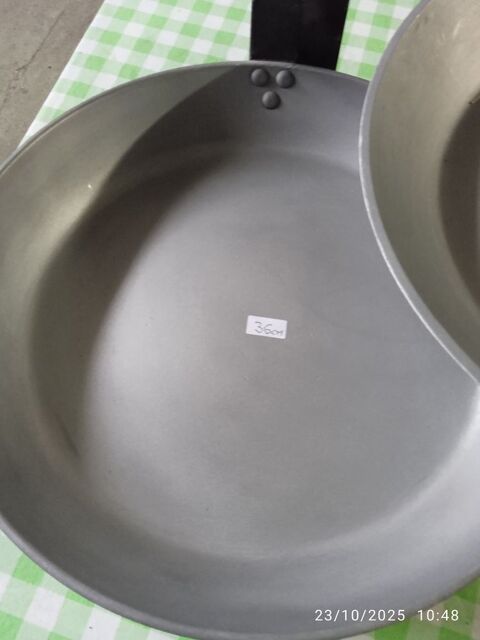 Po�le professionnel 
2 mod�les 40 Trucy-l'Orgueilleux (58)