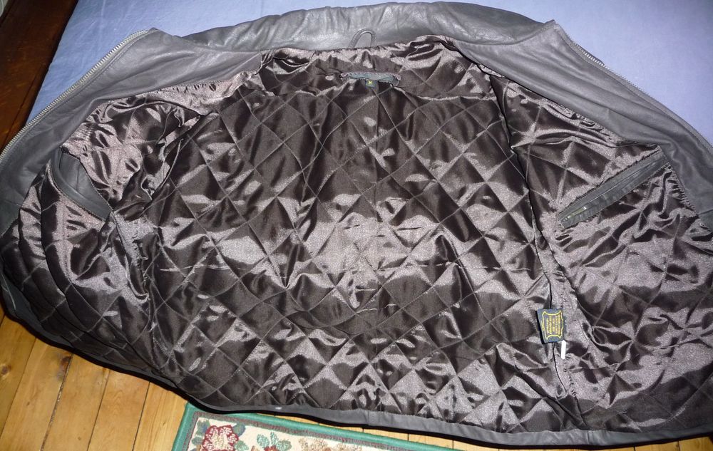 Blouson cuir P&ocirc;le Nord taille M Vêtements