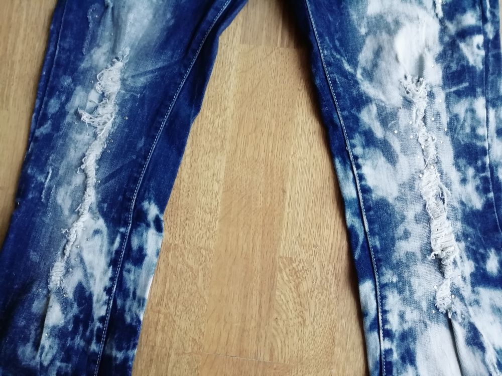 Jeans avec strass Vêtements