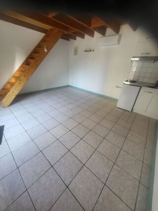  Duplex/triplex à louer  Rethel