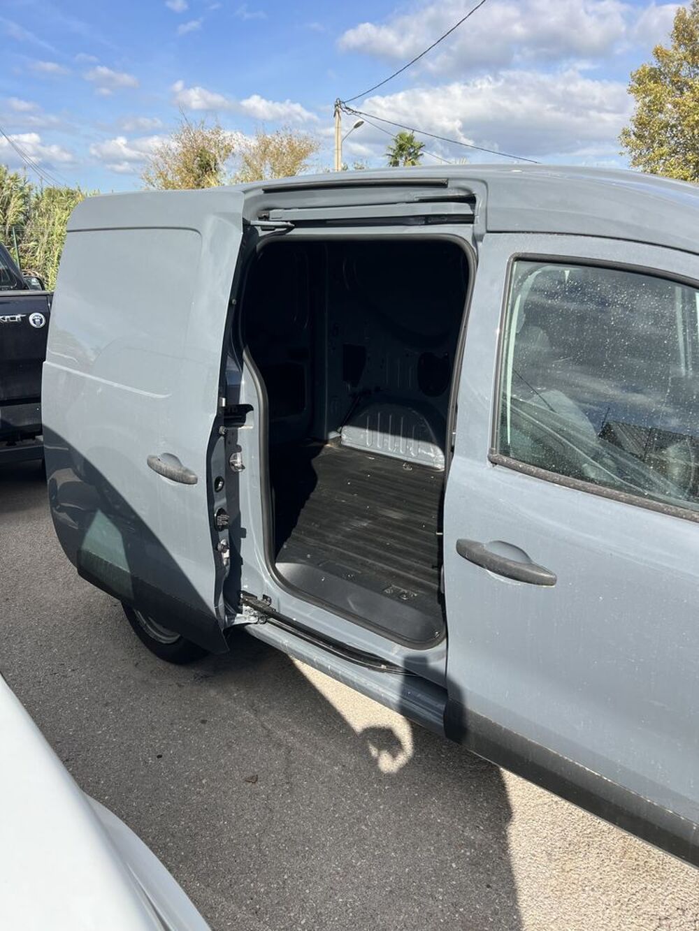 Express EXPRESS VAN BLUE DCI 75 - 22 ESSENTIEL 2021 occasion 13180 Gignac-la-Nerthe