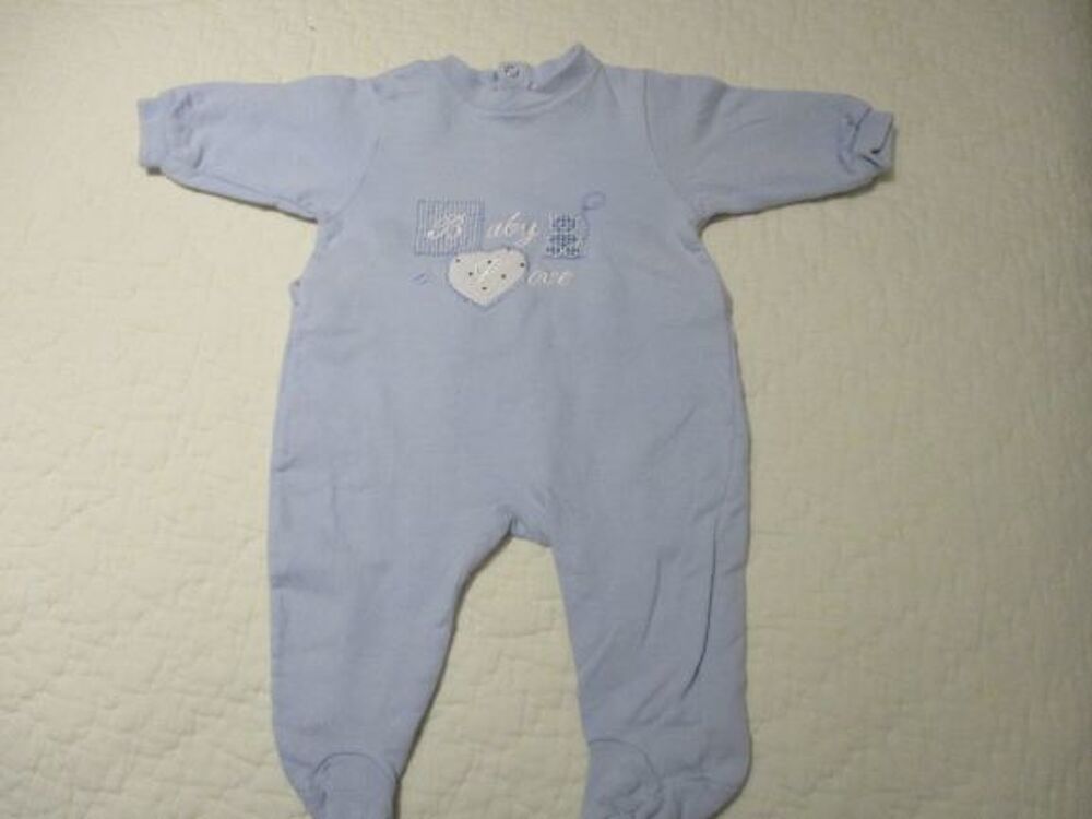 LOT de 3 pyjamas b&eacute;b&eacute; 3 mois + 1 body Vtements enfants