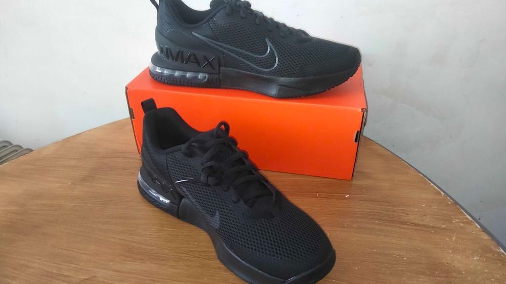 basket Nike air max trainer 6 taille 46 Chaussures