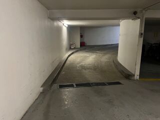  Parking / Garage � louer 10 m�