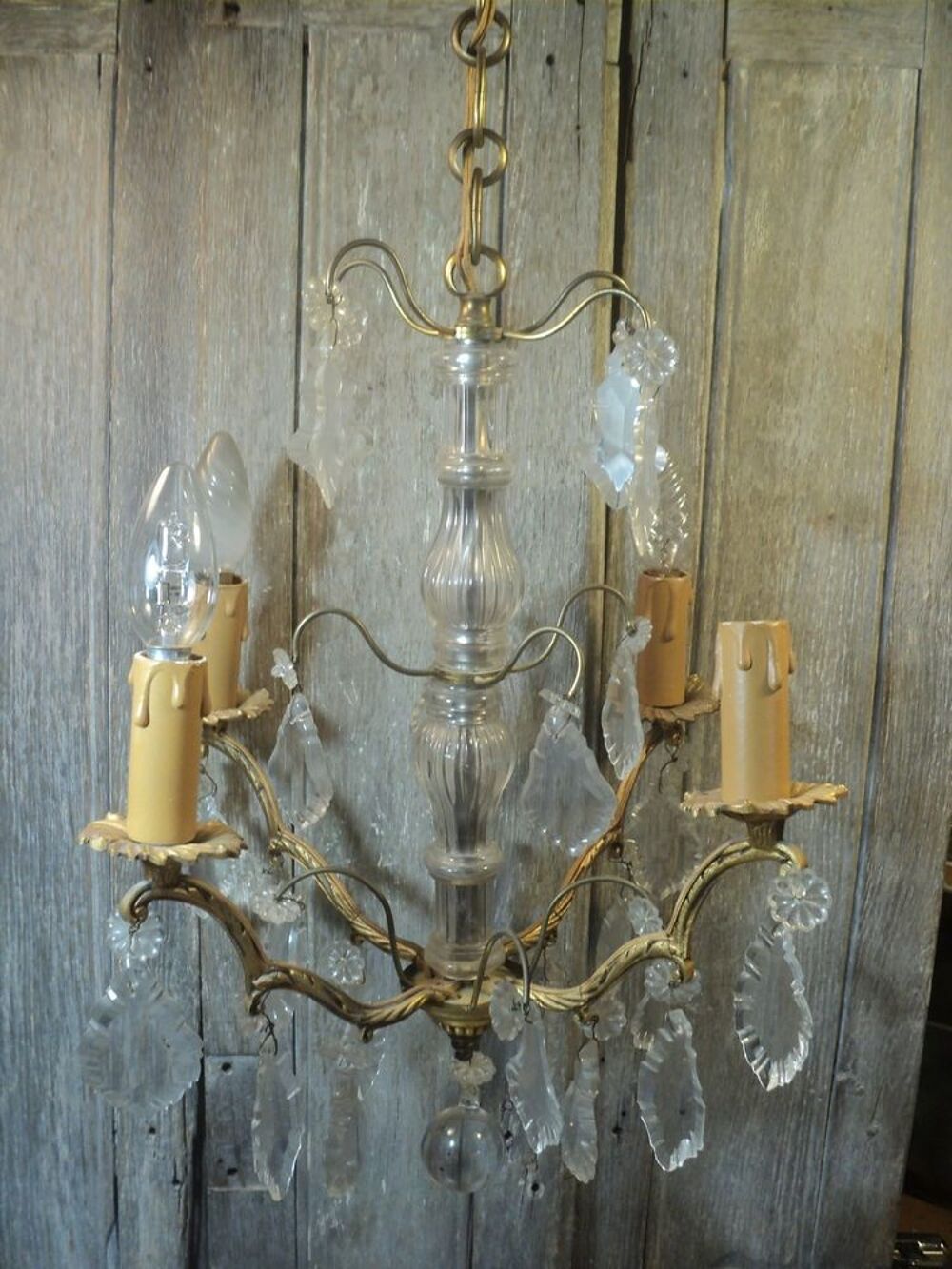 Ancien Lustre &agrave; Pampilles Bronze Cristal Quatre Feux. Dcoration