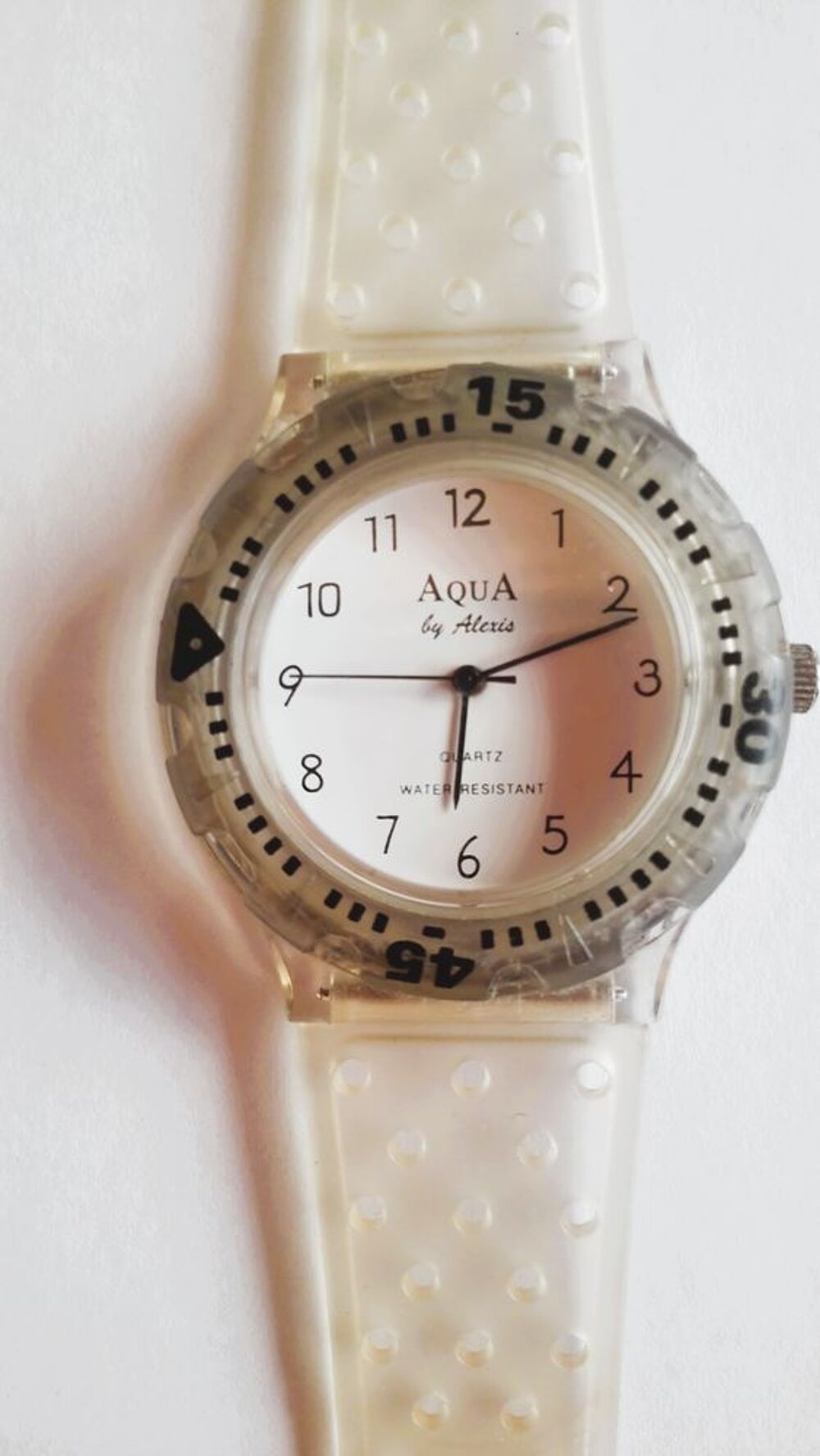 Montre SWATCH de collection Water Resistant 30m Unisexe 24cm Bijoux et montres