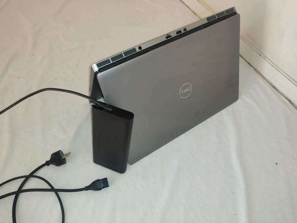 Workstation Dell 7750/RTX 4000 8go Gddr6 Matériel informatique