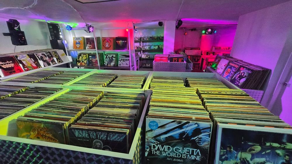 Lot disque vinyle album 33 tours Maxi 45 vendu a l unit&eacute; CD et vinyles