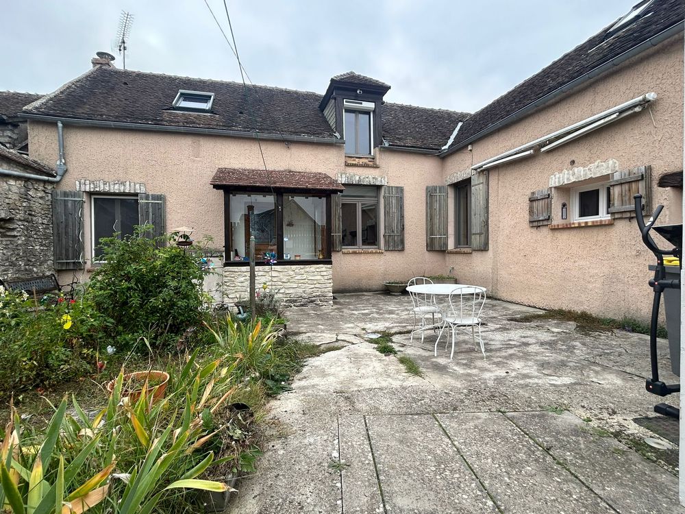 Maison 5 pièces 140 m² · à Rumont · 140 m² · 265 000 €