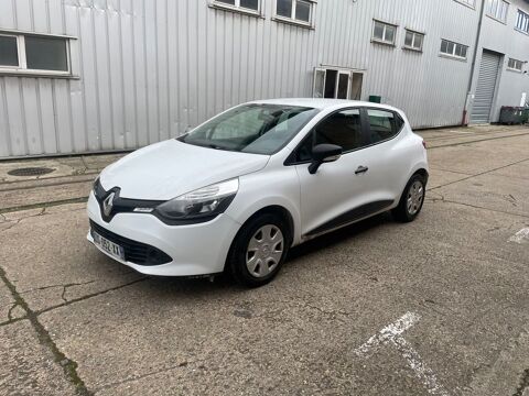 Renault Clio IV CLIO IV SOCIETE DCI 75 ECO2 GENERIQUE 90G 2015 occasion Corbeil-Essonnes 91100