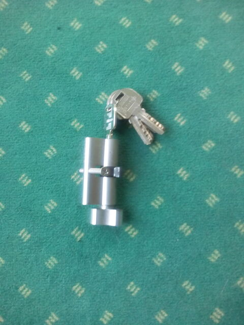 Cylindre Pour Serrure  Thirard  5 Clefs 35 Arques (62)